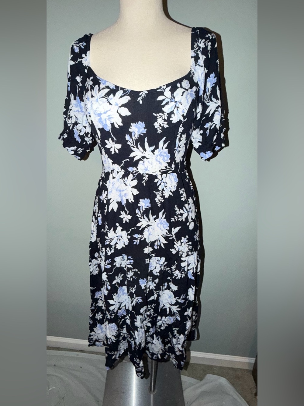 Abercrombie & Fitch Floral Square-Neck Blue and White Midi Dress